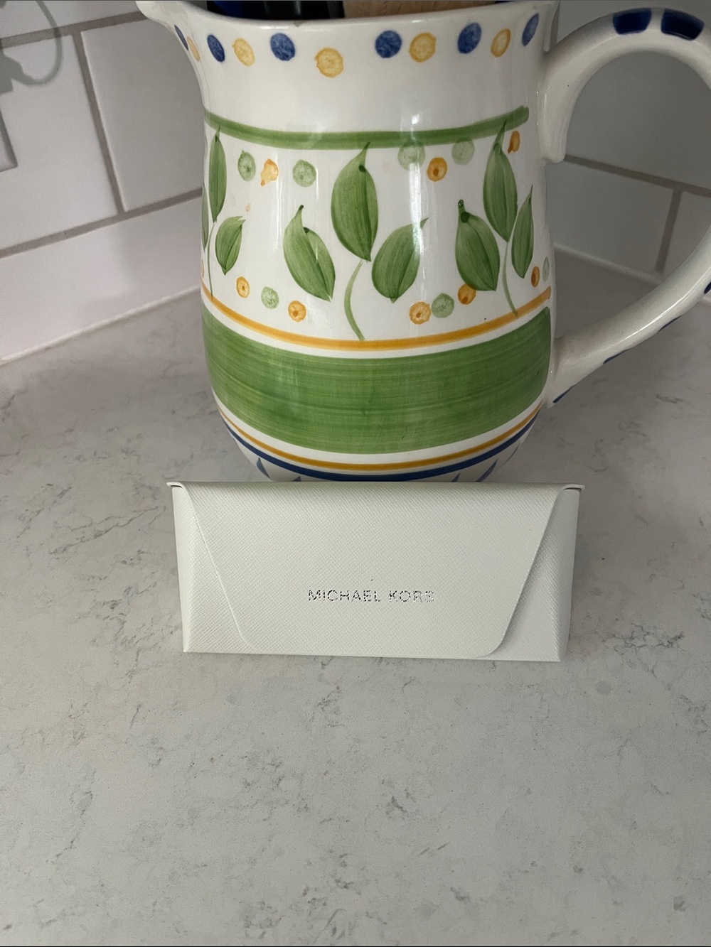 Michael Kors White Eyewear Envelope Case with Silver Logo